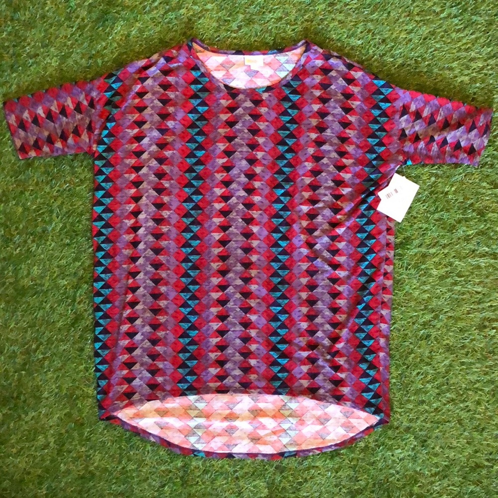NWT LuLaRoe Cute Geometric Irma Top, L